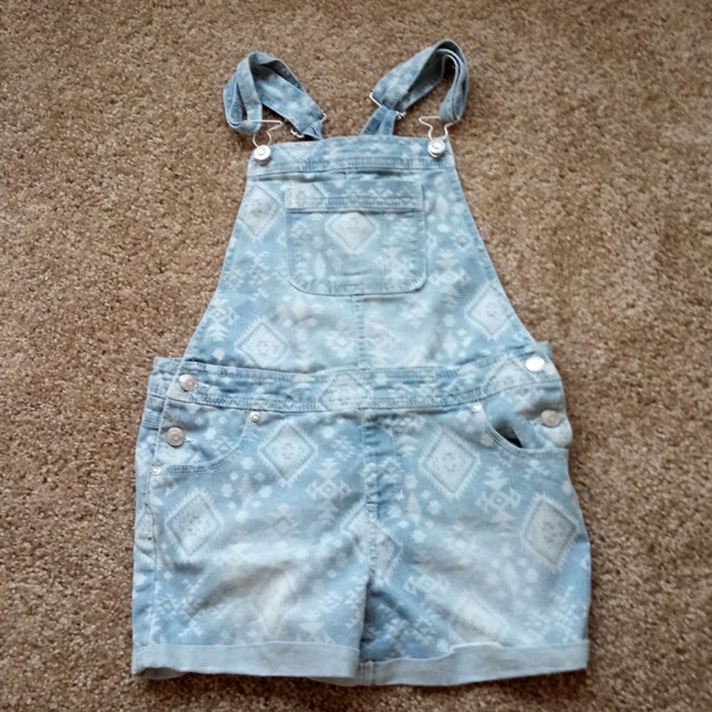 White bleached designed blue overalls